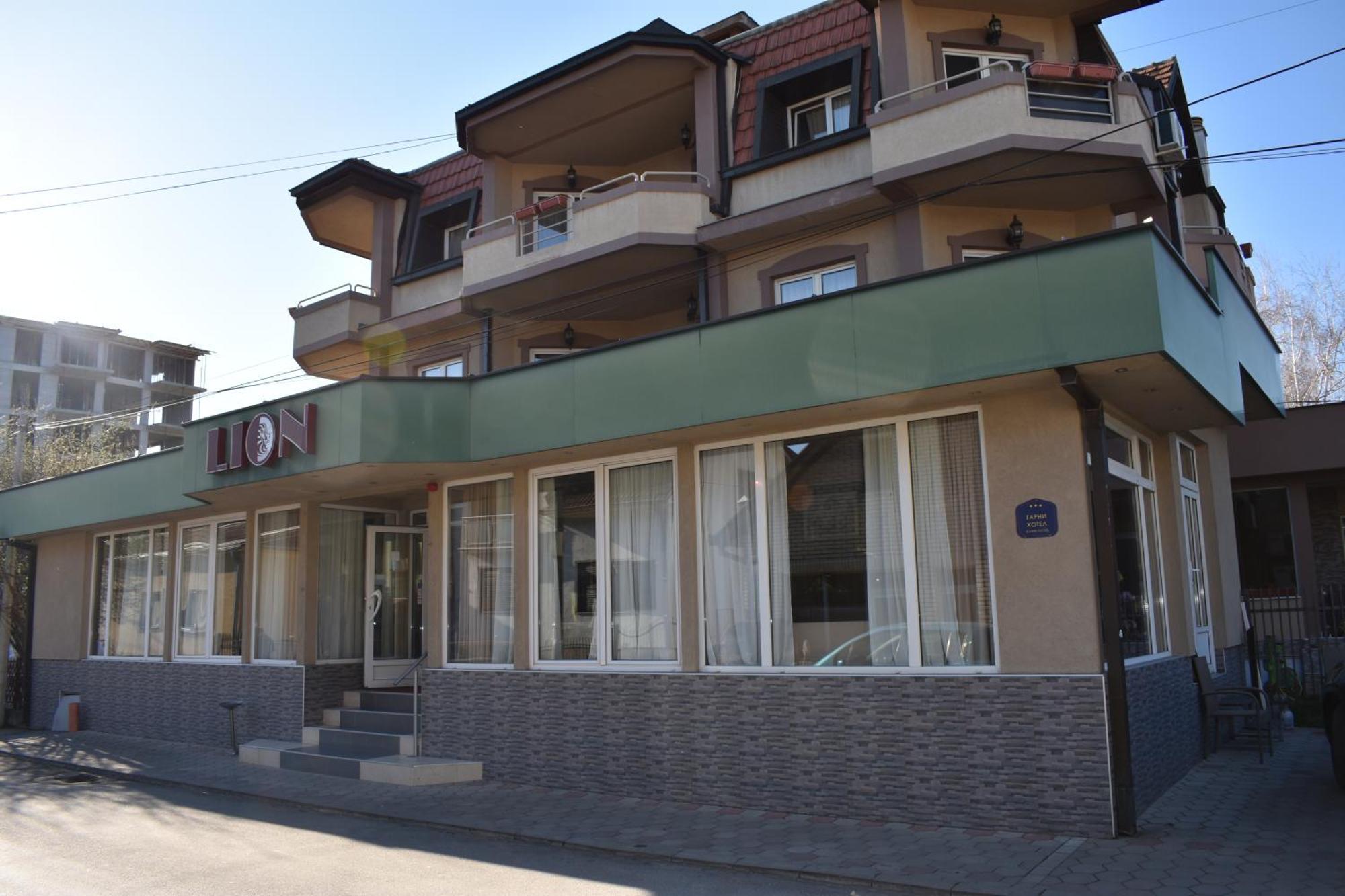 Garni Hotel Lion Jagodina Eksteriør billede