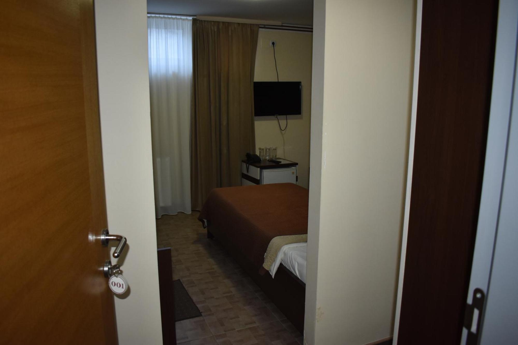 Garni Hotel Lion Jagodina Eksteriør billede