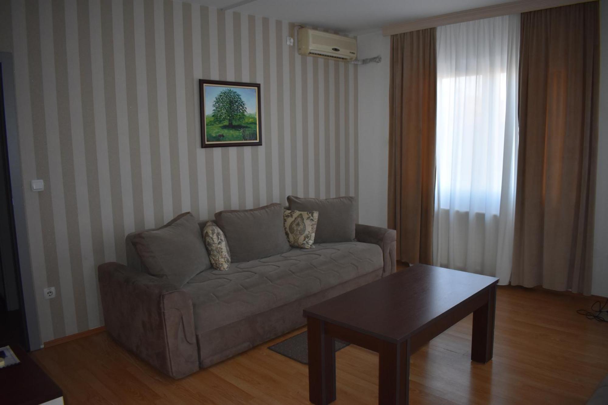 Garni Hotel Lion Jagodina Eksteriør billede